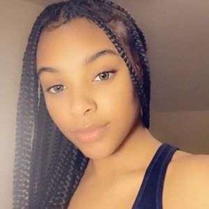 Meet your Posher, Kirah